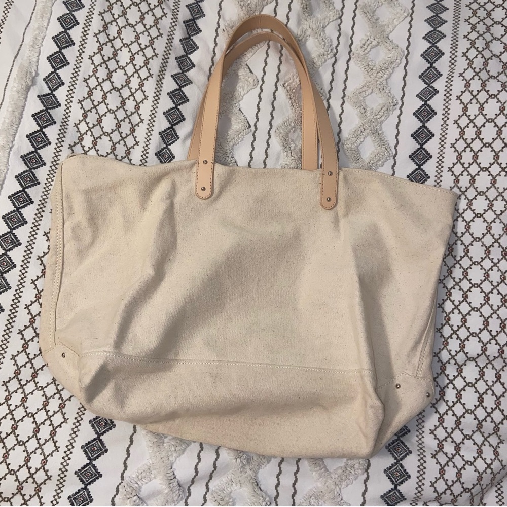 Cabi Hostess Tote View 2
